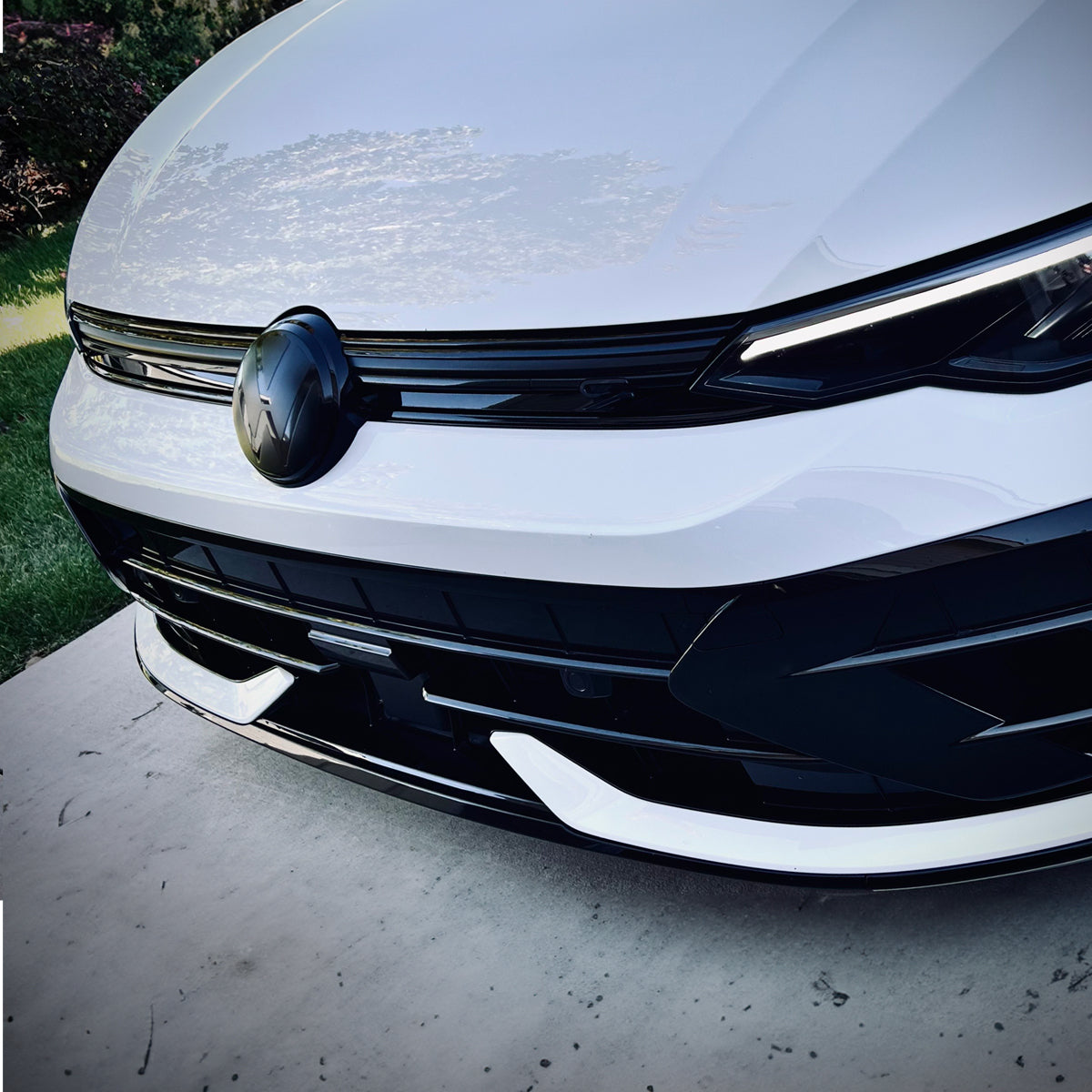 Black VW Emblem Cover Front/Rear for Golf MK8