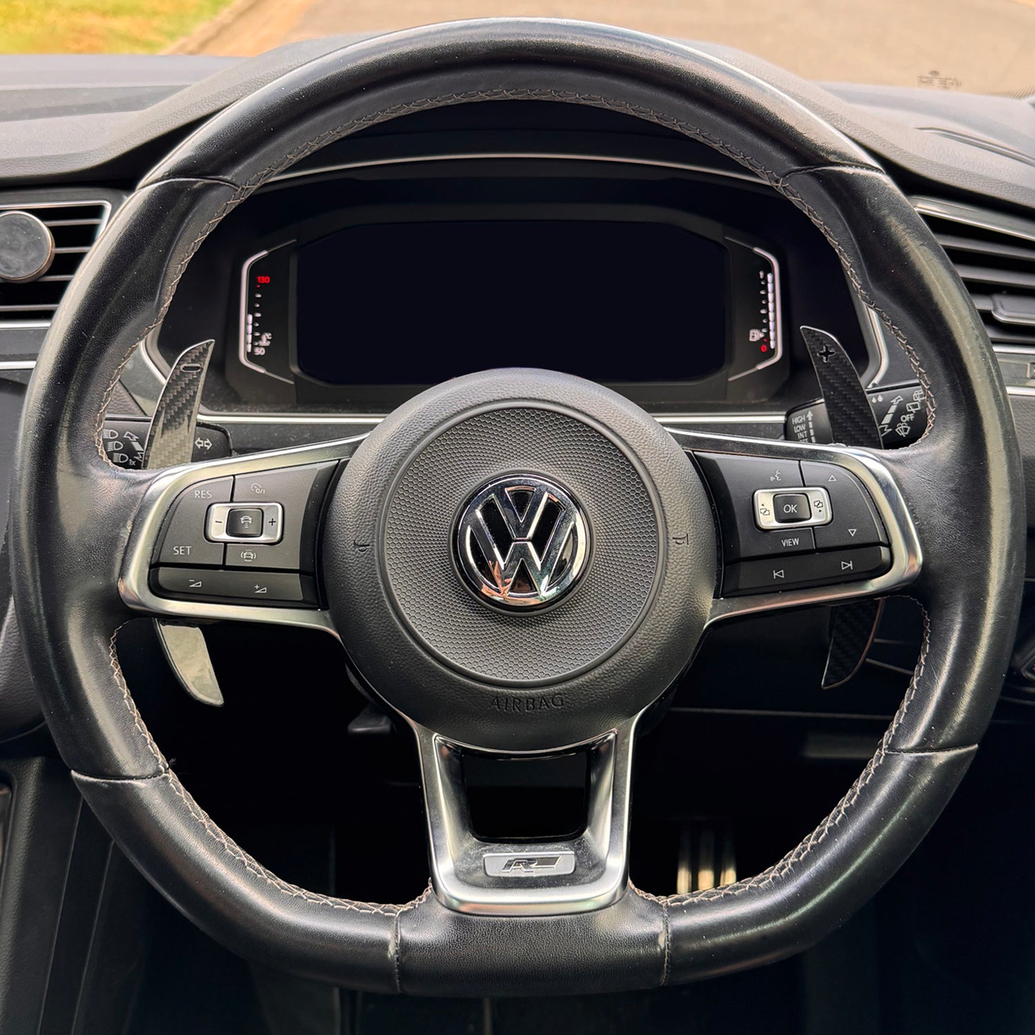 VW Magnetic Carbon Fiber Paddle Shifters
