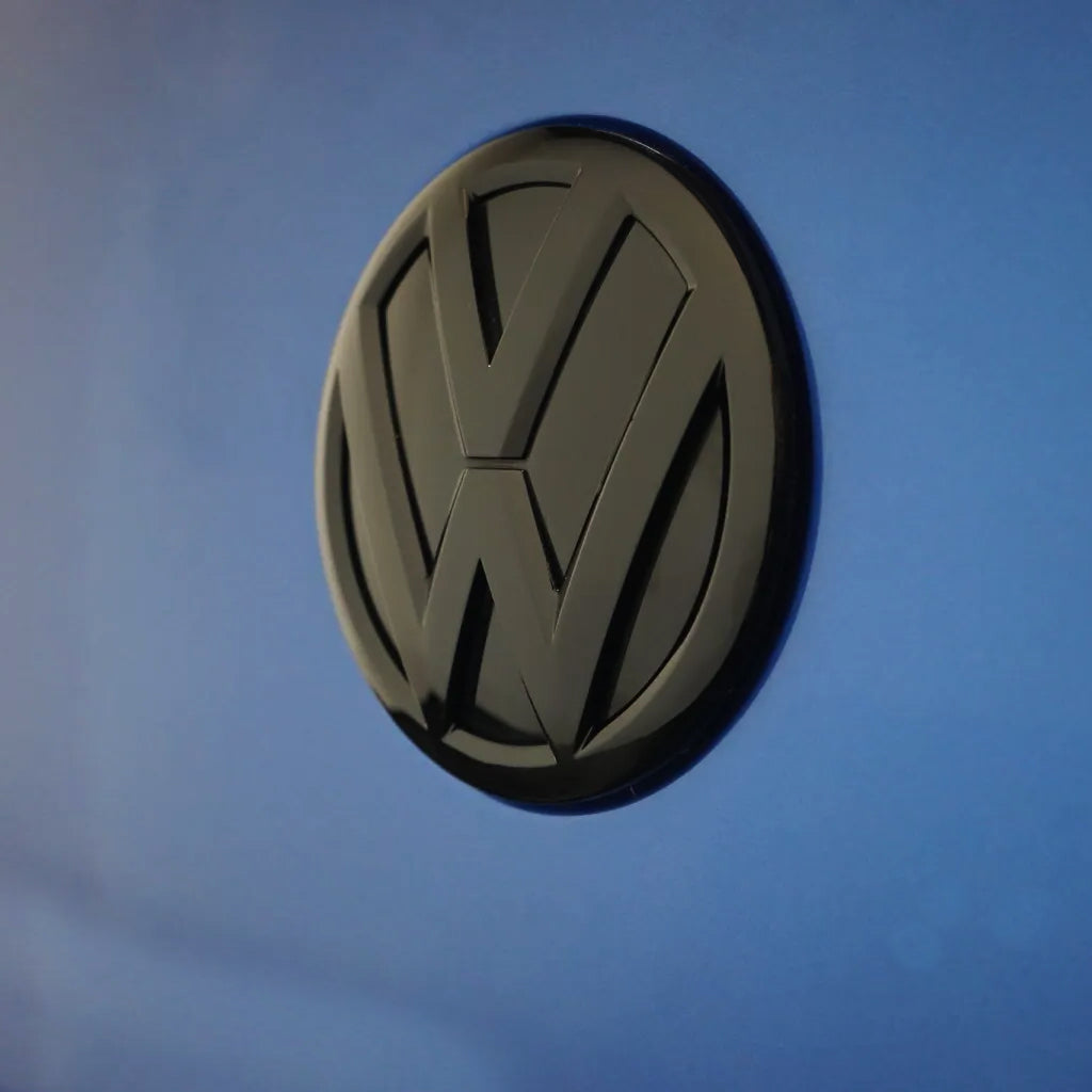 Black VW Emblem Front/Rear for VW Amarok MK1 2H