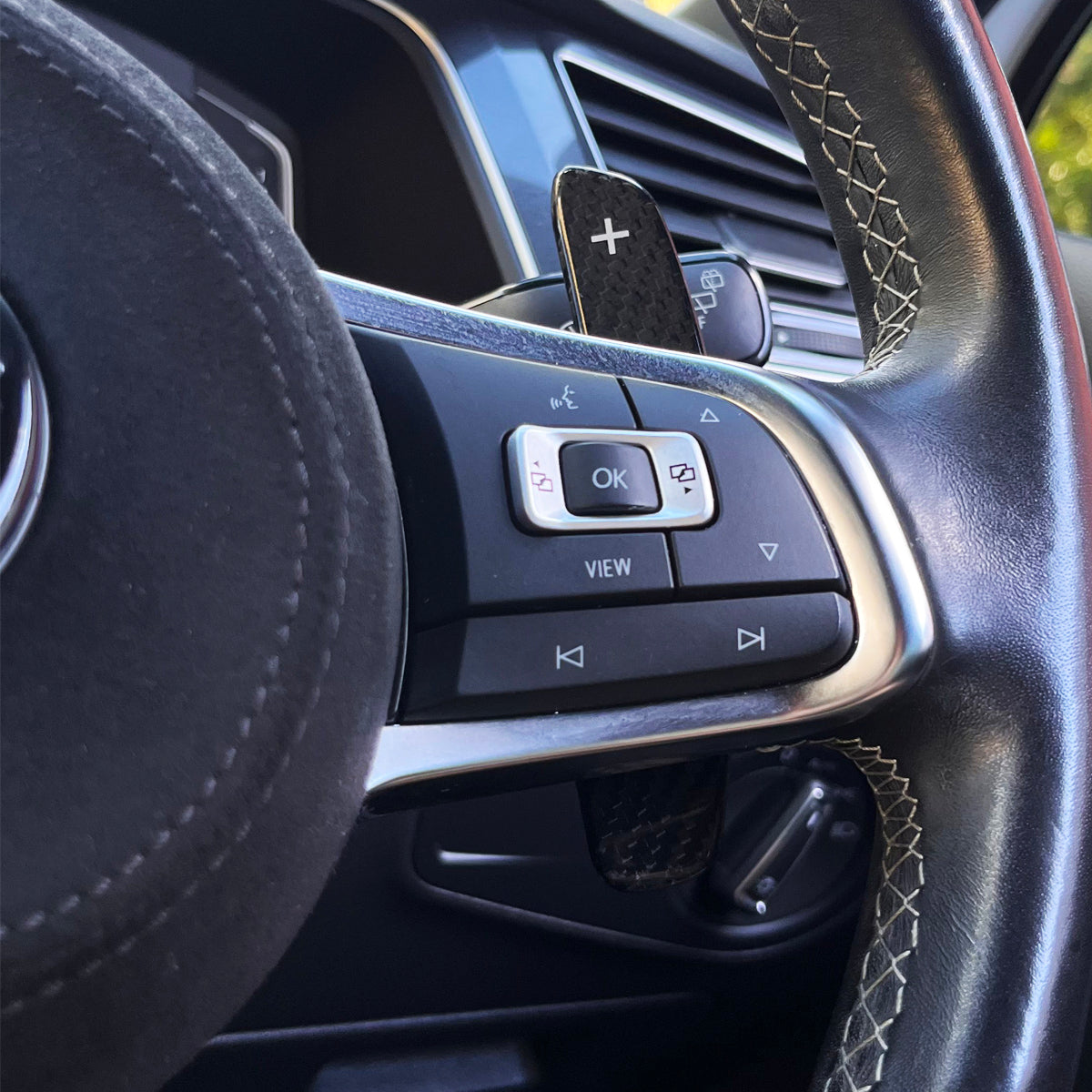 VW MK7 Carbon Fiber Replacement Paddle Shifters (SE7EN)
