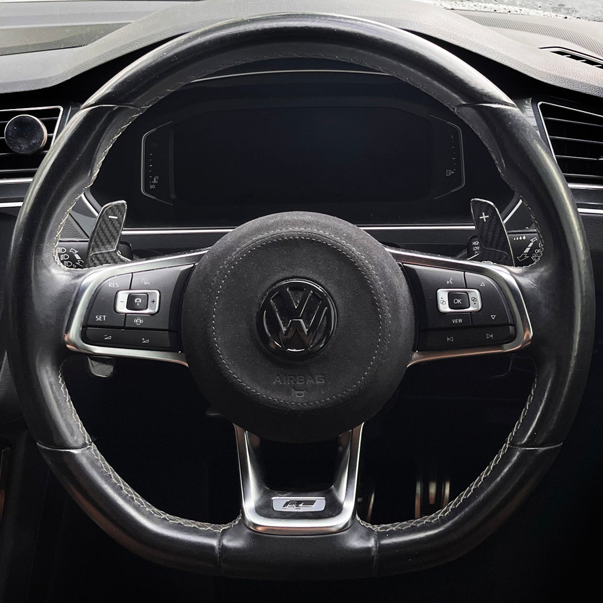 VW MK7 Carbon Fiber Replacement Paddle Shifters (SE7EN)