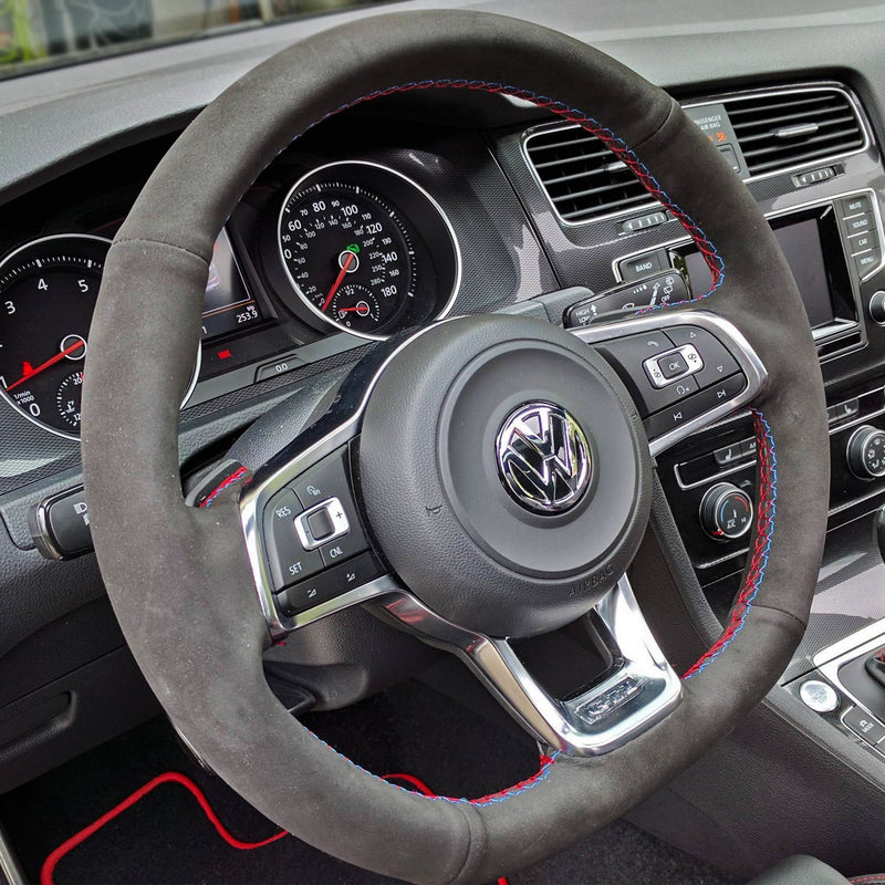 Housse de volant en daim personnalisée pour VW