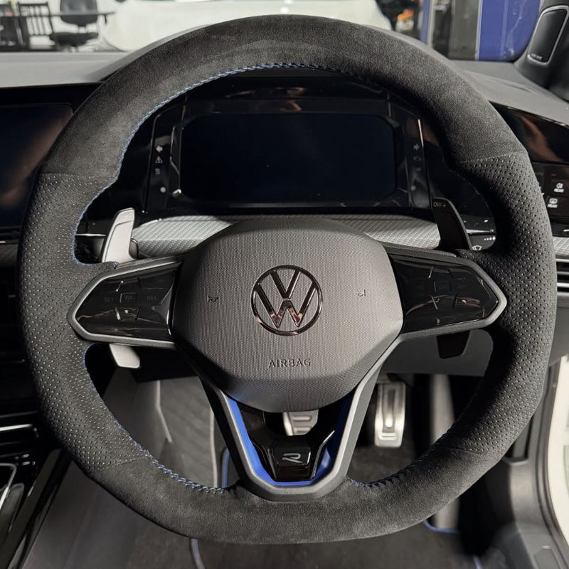 Housse de volant en Alcantara personnalisée pour VW