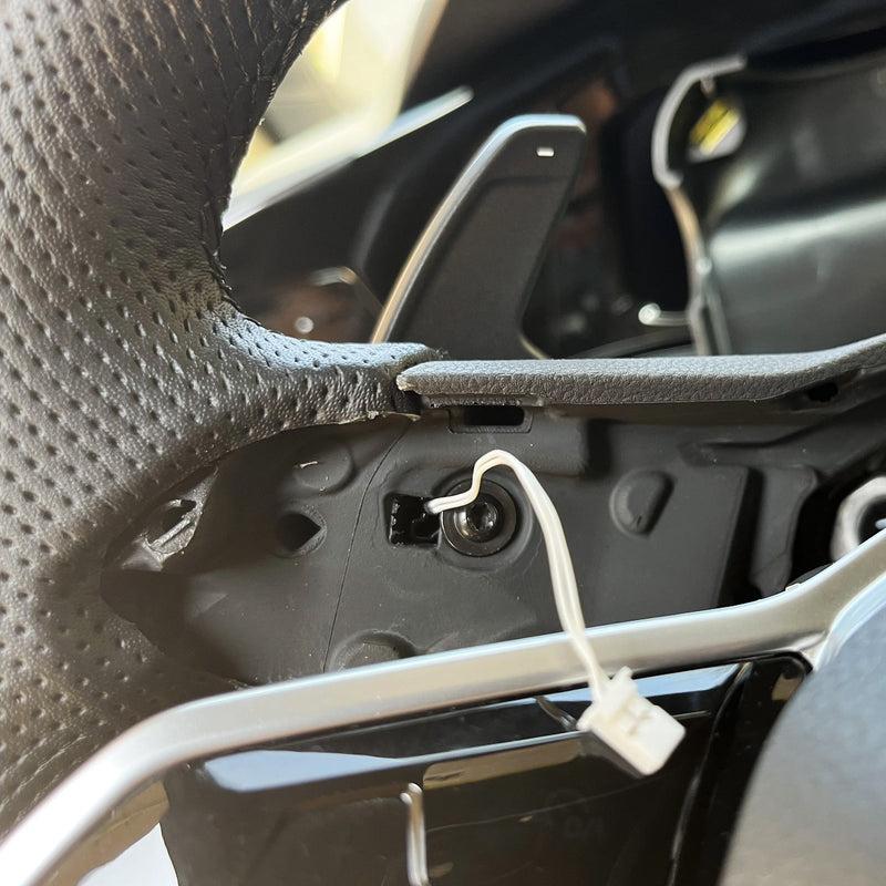 VW Golf GTI MK8 Schaltwippen aus Kohlefaser
